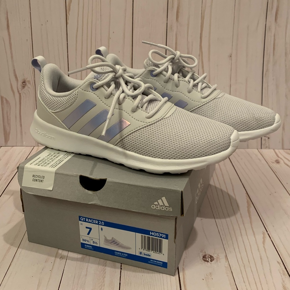 ADIDAS Women’s QT Racer 2.0 Sneaker size 7
